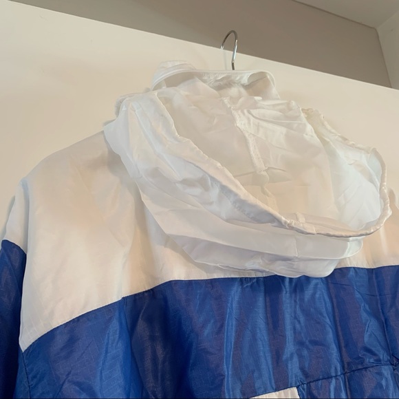 Vintage Windbreaker Jacket - Picture 14 of 16